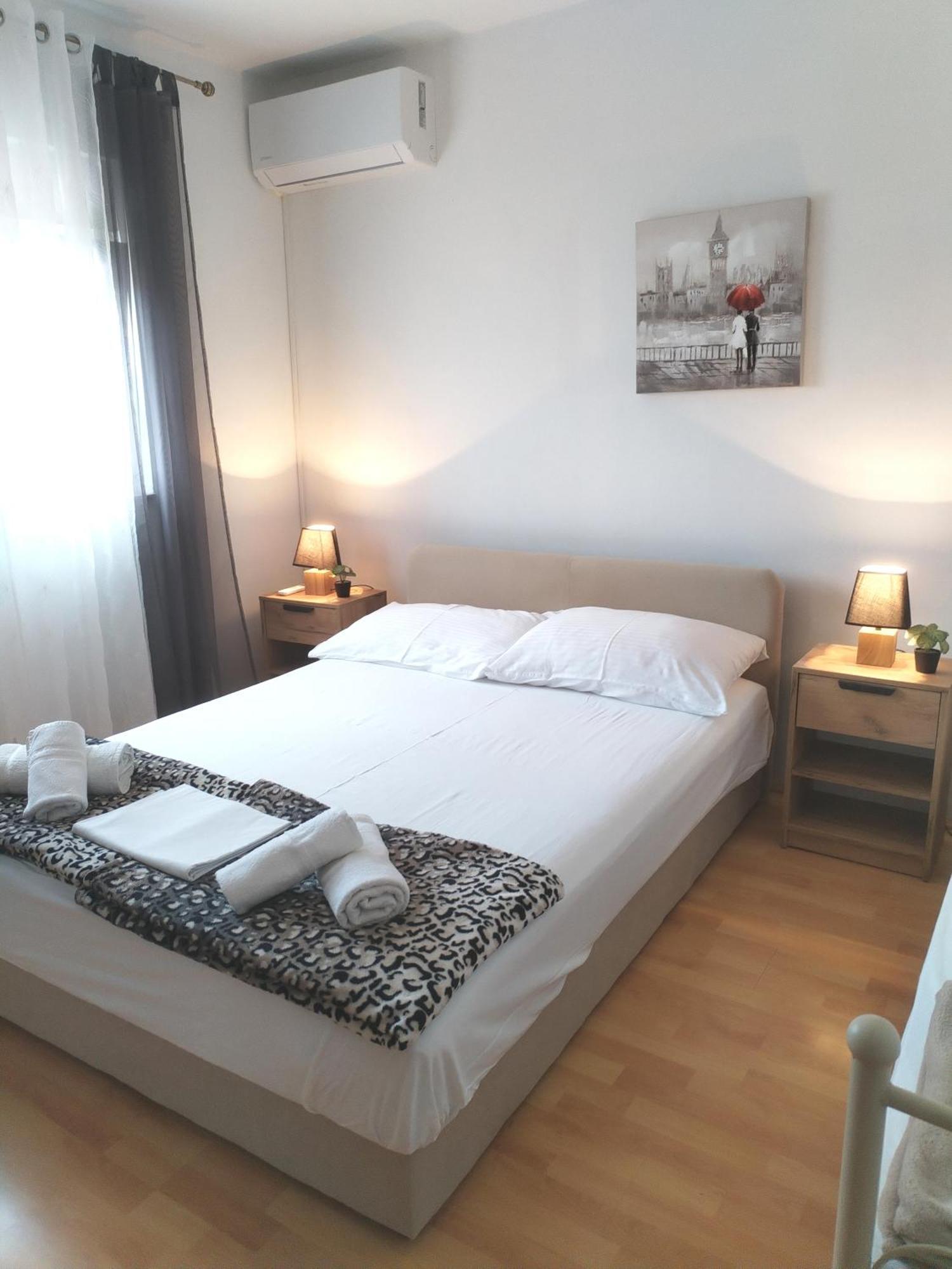 Apartments"Nika" With Private Pool Galovac  Eksteriør billede